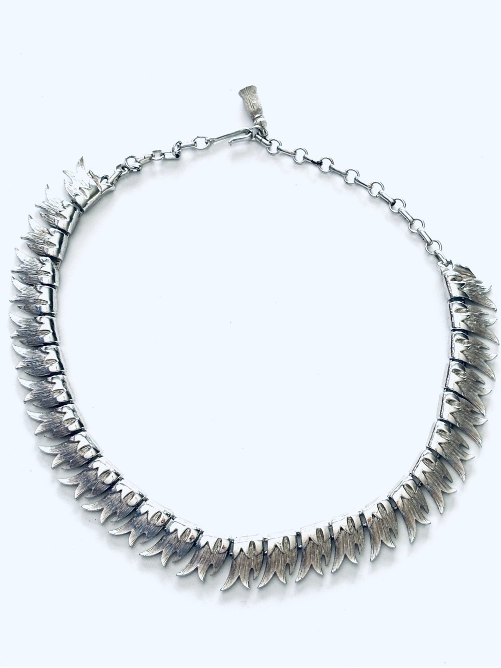 Coro Pegasus Signed Vintage 1950s Silver Tone Fringe Collar Bib Necklace MCM